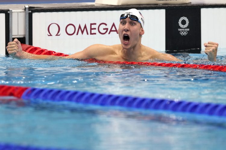 US starts off strong with 3 swim medals, including 1st gold